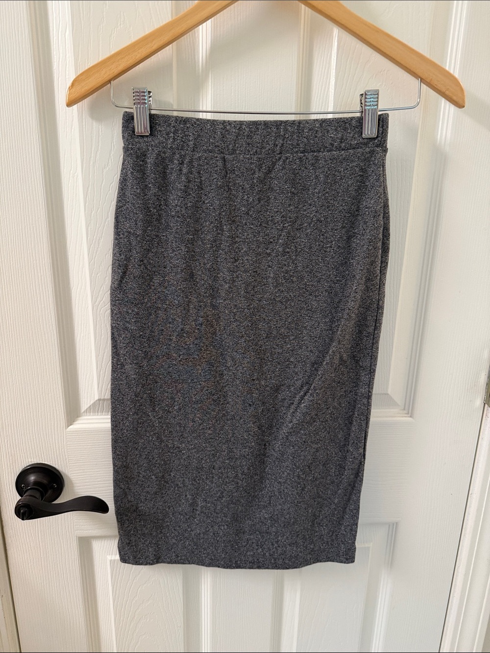 H&M Charcoal Gray Knit Pencil Skirt
